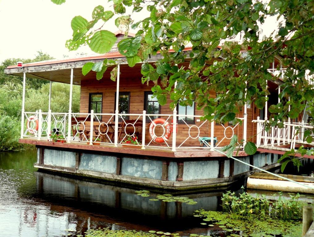 Melynojo Karpio Barza Otel Kinty Oda fotoğraf